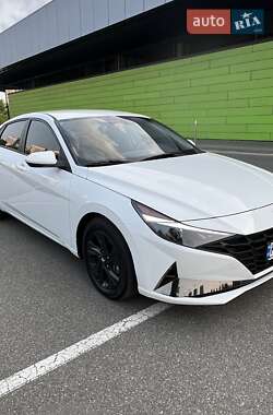 Седан Hyundai Elantra 2020 в 