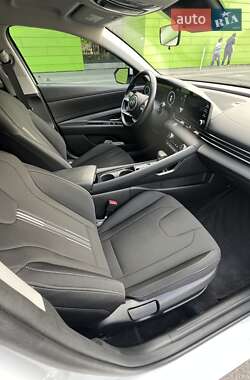 Седан Hyundai Elantra 2020 в 