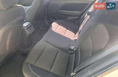 Седан Hyundai Elantra 2017 в 