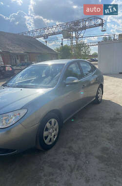 Седан Hyundai Elantra 2010 в 