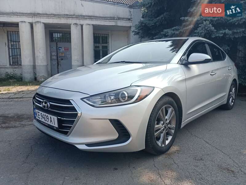 Hyundai Elantra 2016
