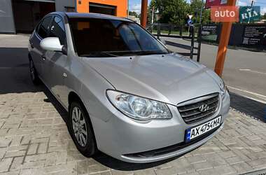 Седан Hyundai Elantra 2008 в 