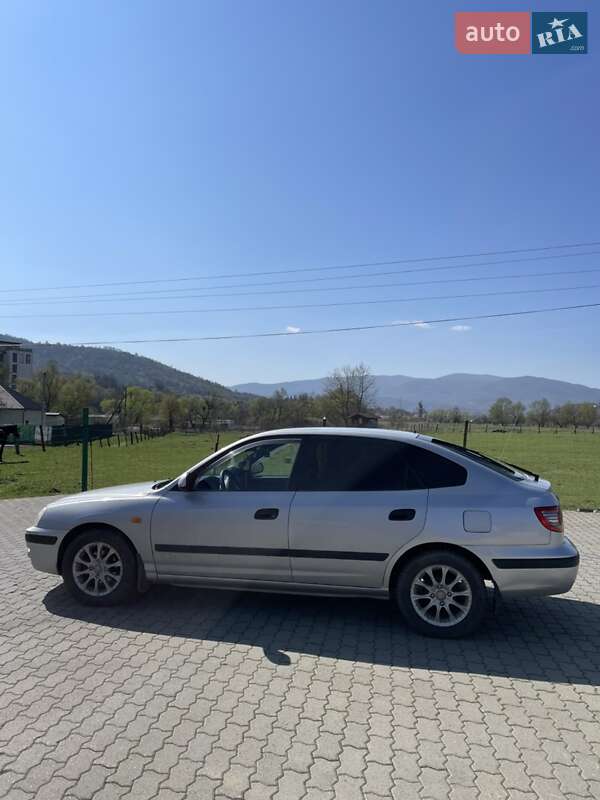 Седан Hyundai Elantra 2005 в 