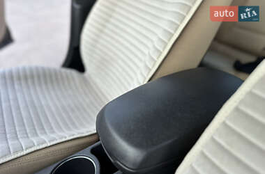 Седан Hyundai Elantra 2013 в 