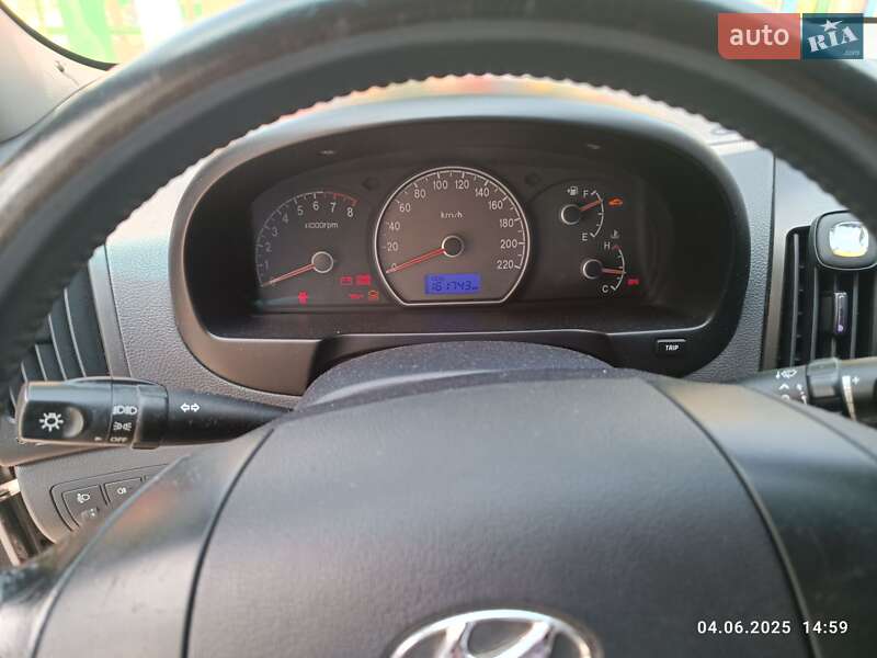 Седан Hyundai Elantra 2008 в Києві