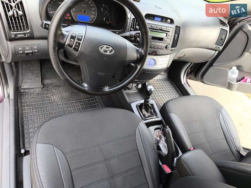 Седан Hyundai Elantra 2008 в Киеве фото 10 Седан Hyundai Elantra 2008 в Киеве