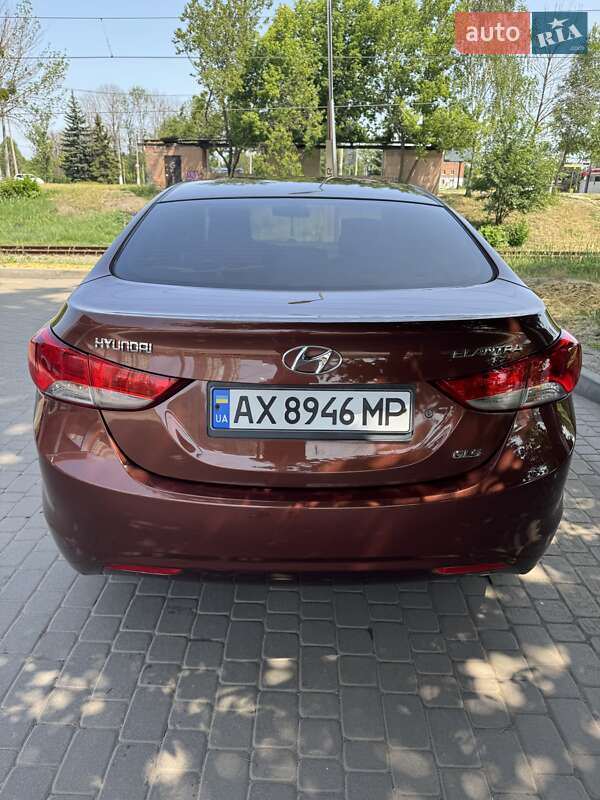 Седан Hyundai Elantra 2013 в Харькове