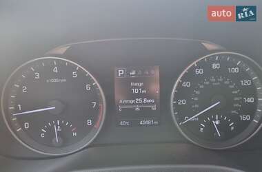 Седан Hyundai Elantra 2018 в 