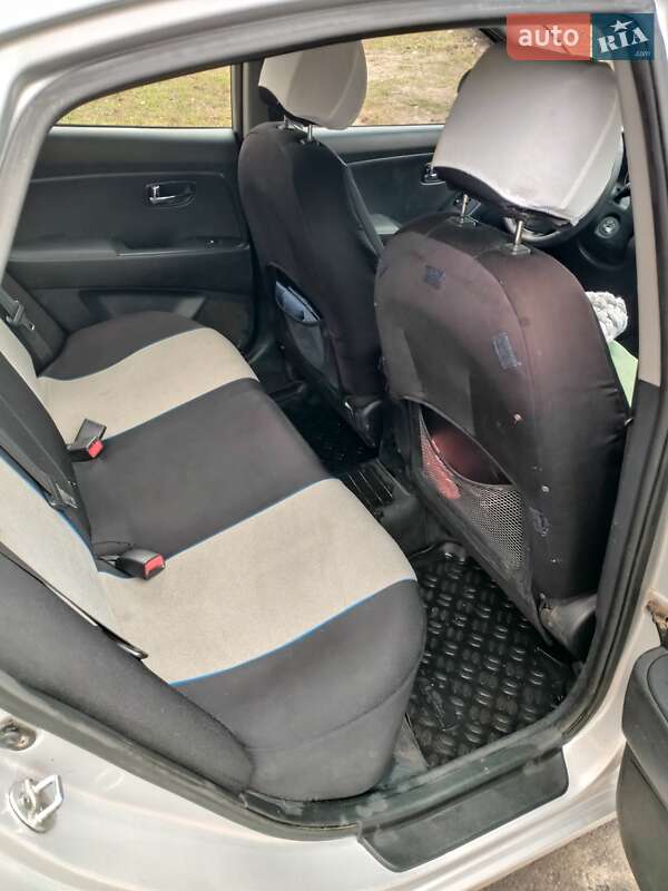 Седан Hyundai Elantra 2011 в Днепре