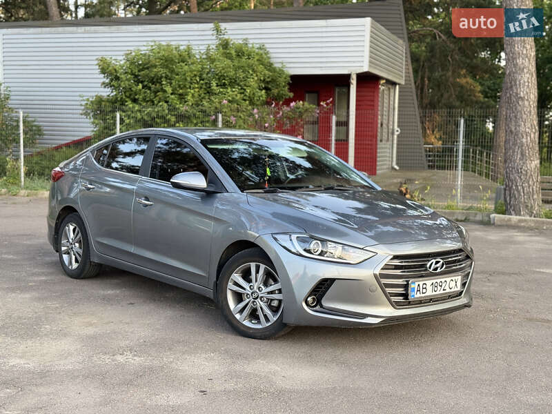 Седан Hyundai Elantra 2018 в Бершаді