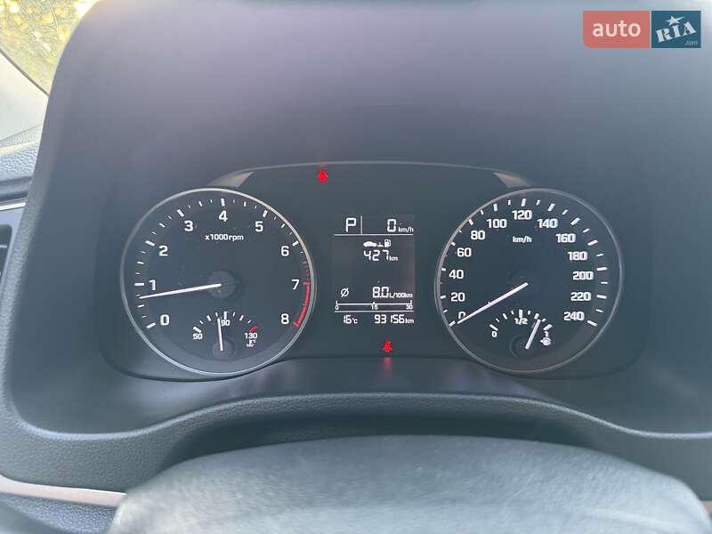 Седан Hyundai Elantra 2018 в Бершаді