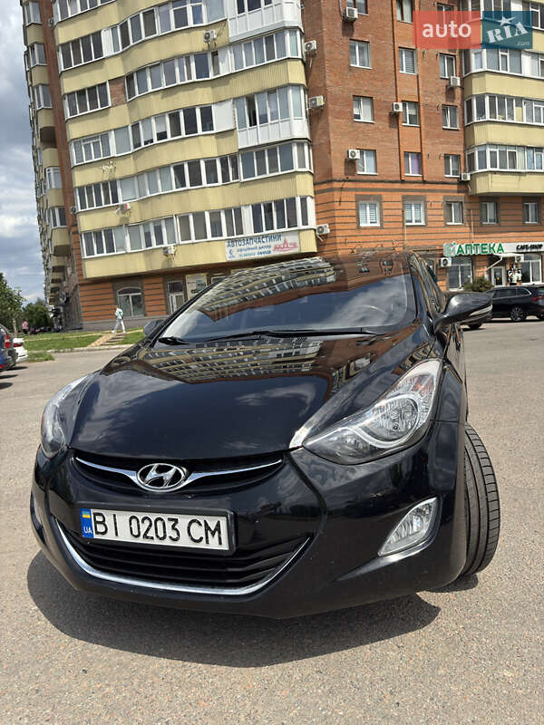 Седан Hyundai Elantra 2013 в Полтаве