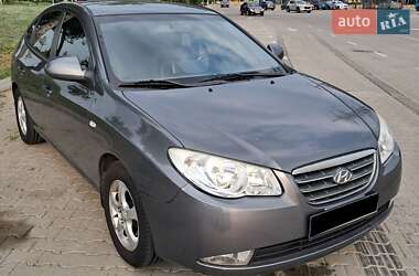 Седан Hyundai Elantra 2008 в Києві