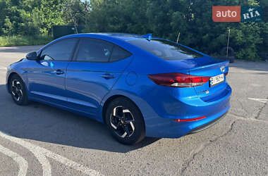 Седан Hyundai Elantra 2016 в Полтаве