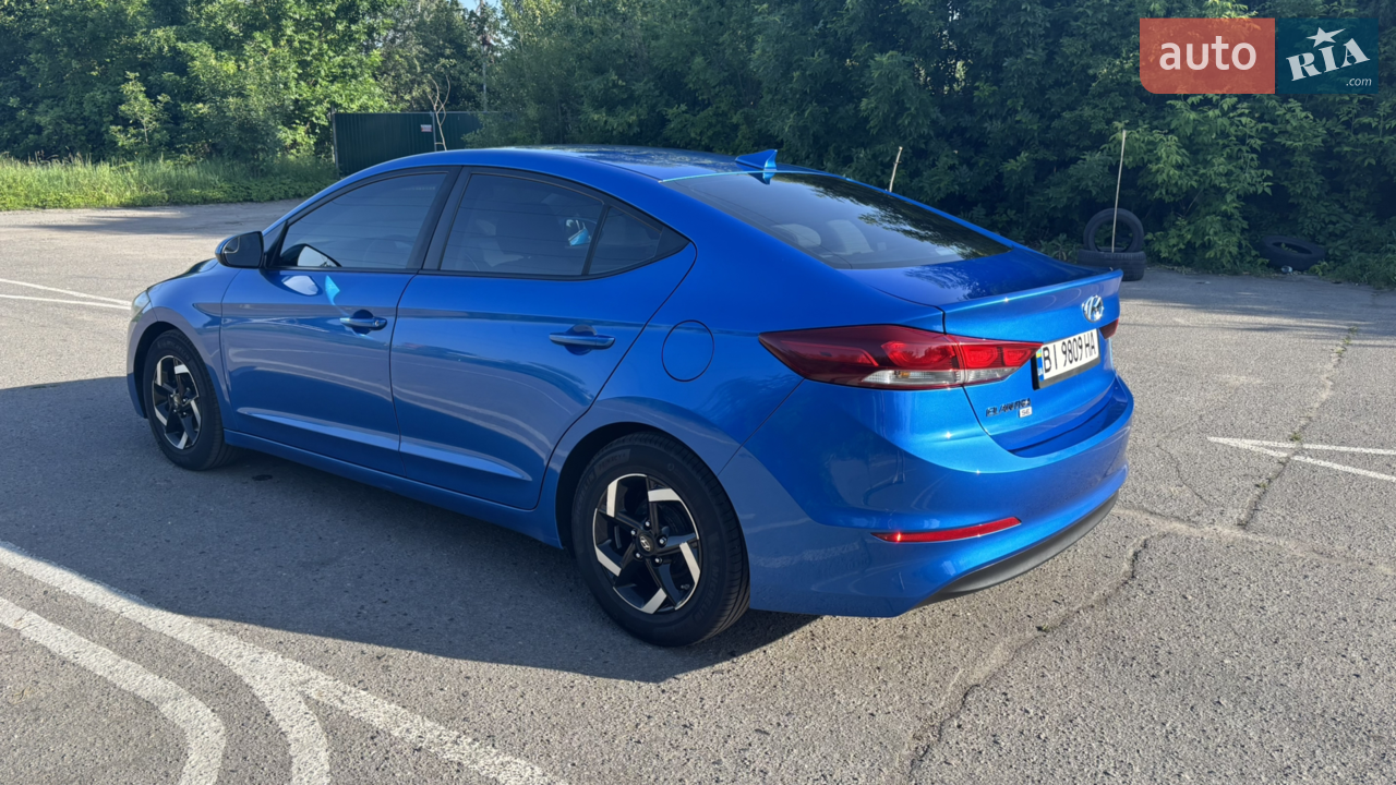 2016 Hyundai Elantra - мініатюра 11