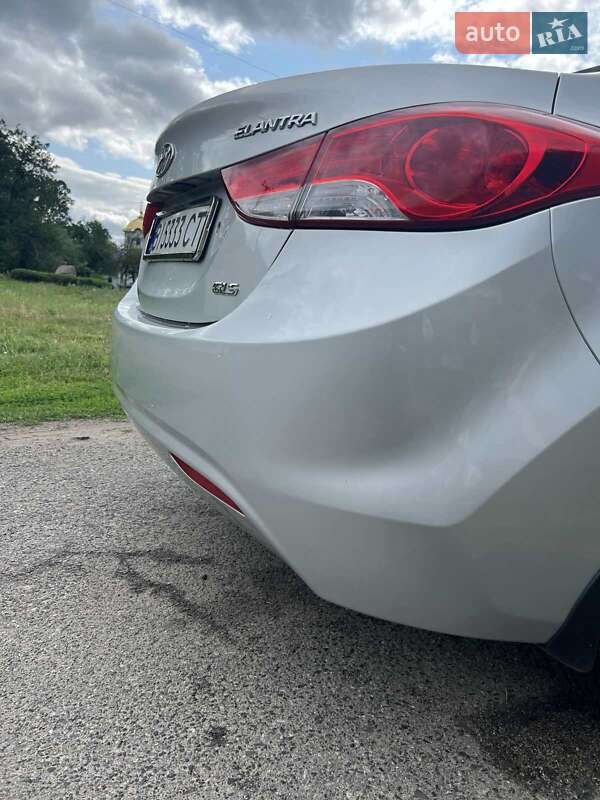 Седан Hyundai Elantra 2011 в Полтаве