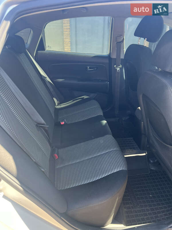 Седан Hyundai Elantra 2010 в Черкассах