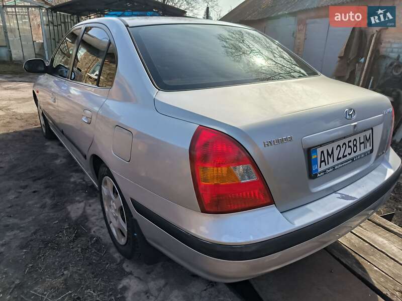 Седан Hyundai Elantra 2003 в Бердичеве