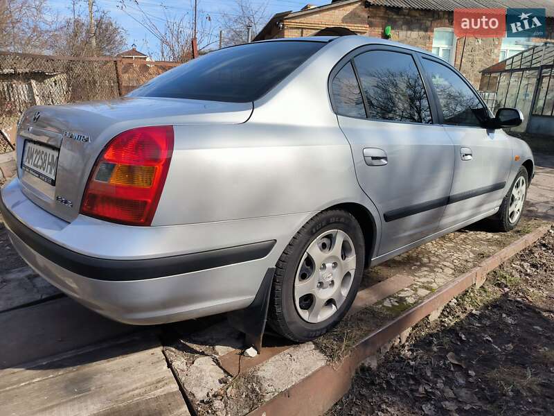 Седан Hyundai Elantra 2003 в Бердичеве