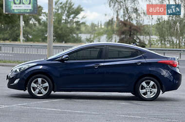 Седан Hyundai Elantra 2012 в 