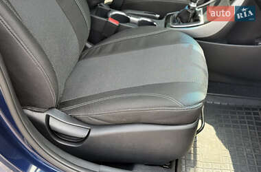 Седан Hyundai Elantra 2012 в 