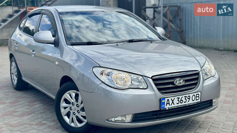 Седан Hyundai Elantra 2007 в 
