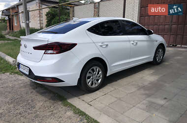 Седан Hyundai Elantra 2020 в 