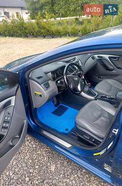 Седан Hyundai Elantra 2014 в 