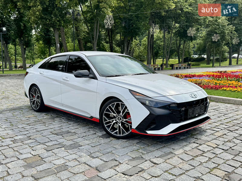 Седан Hyundai Elantra 2023 в Киеве