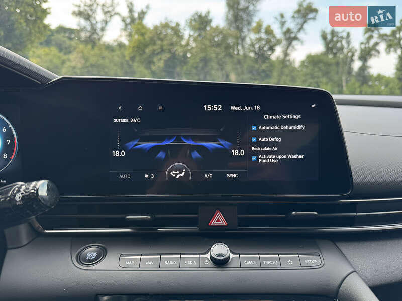 Седан Hyundai Elantra 2023 в Киеве