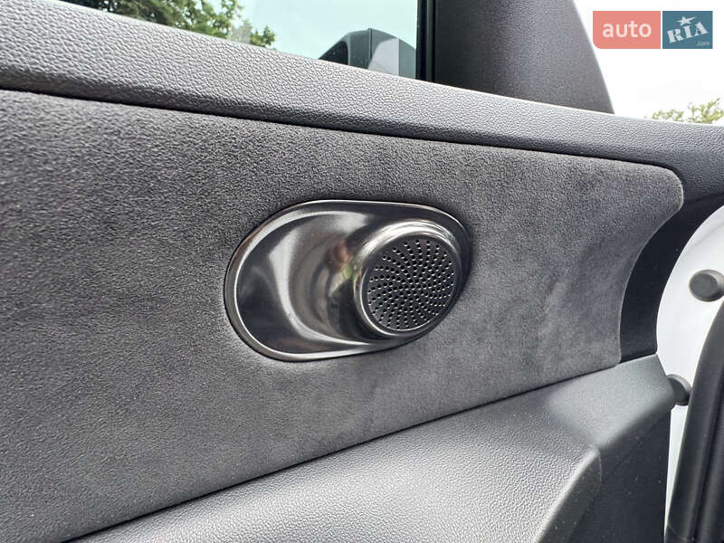 Седан Hyundai Elantra 2023 в Киеве