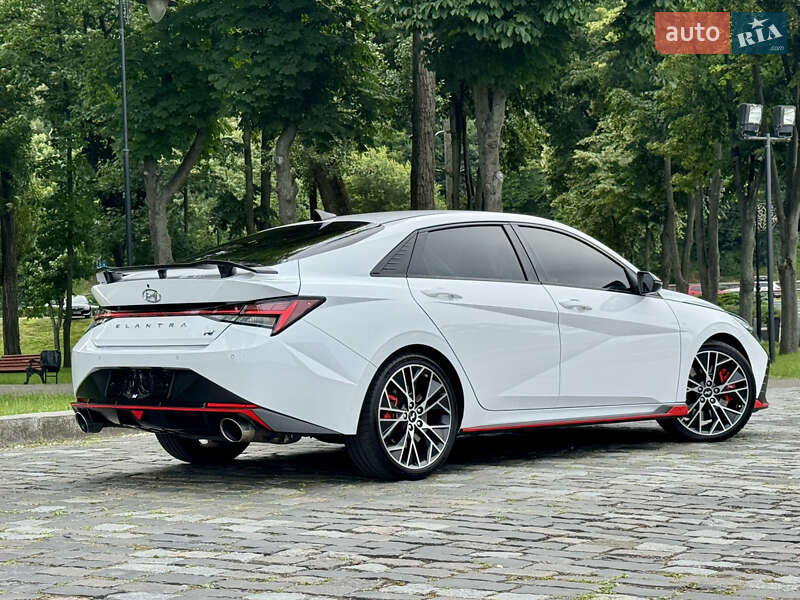 Седан Hyundai Elantra 2023 в Киеве