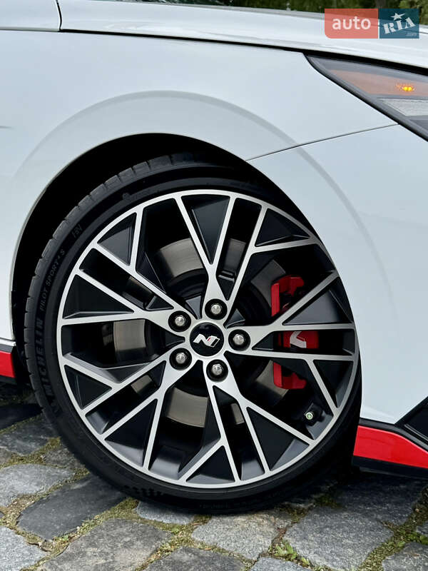 Седан Hyundai Elantra 2023 в Киеве