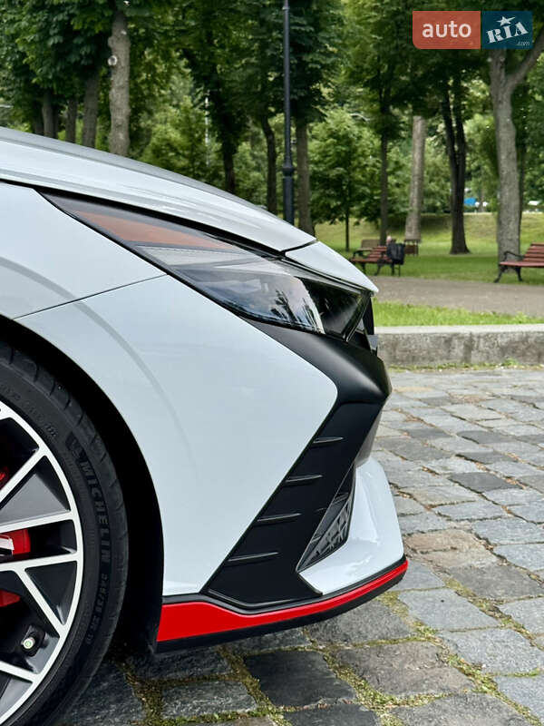 Седан Hyundai Elantra 2023 в Киеве