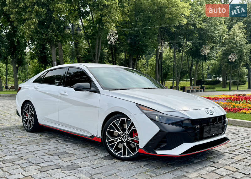 Седан Hyundai Elantra 2023 в Киеве