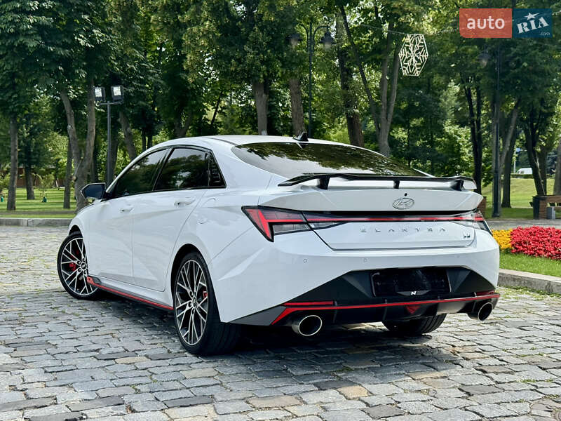 Седан Hyundai Elantra 2023 в Киеве