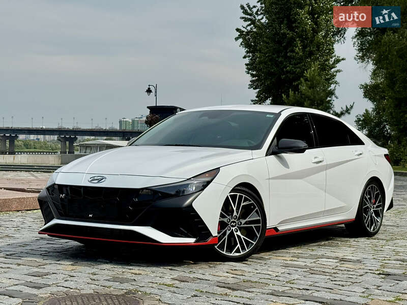 Седан Hyundai Elantra 2023 в Киеве