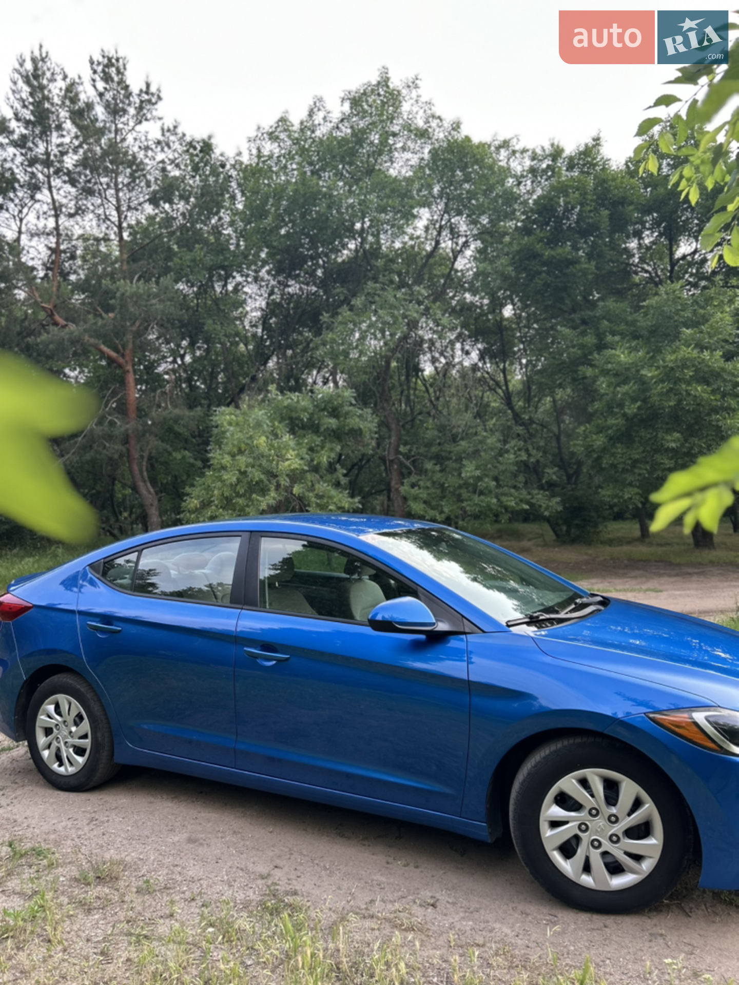 2017 Hyundai Elantra - мініатюра 8