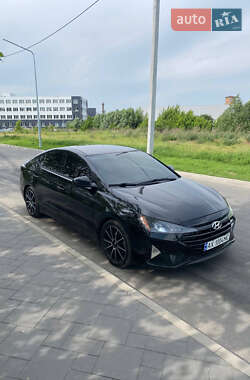 Седан Hyundai Elantra 2019 в Василькові