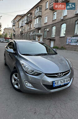 Седан Hyundai Elantra 2013 в Кривому Розі