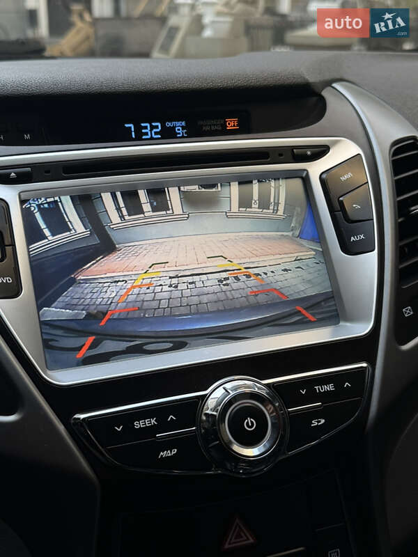 Седан Hyundai Elantra 2013 в Одессе