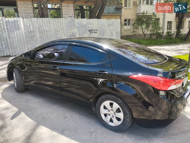Седан Hyundai Elantra 2013 в Запоріжжі
