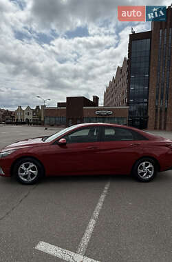 Седан Hyundai Elantra 2021 в 