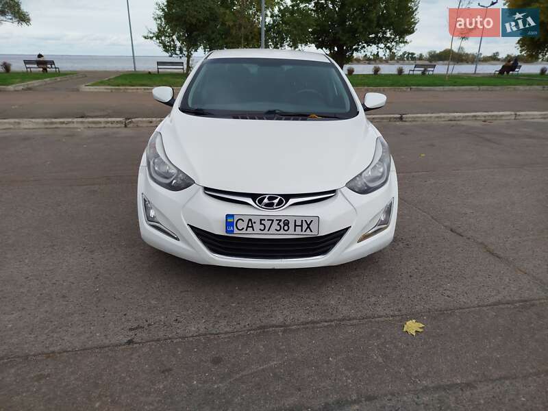 Седан Hyundai Elantra 2014 в Черкассах