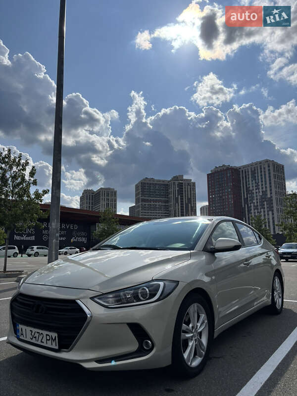 Hyundai Elantra 2017