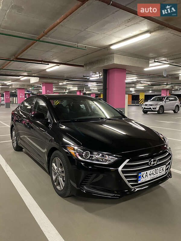 Седан Hyundai Elantra 2017 в Києві