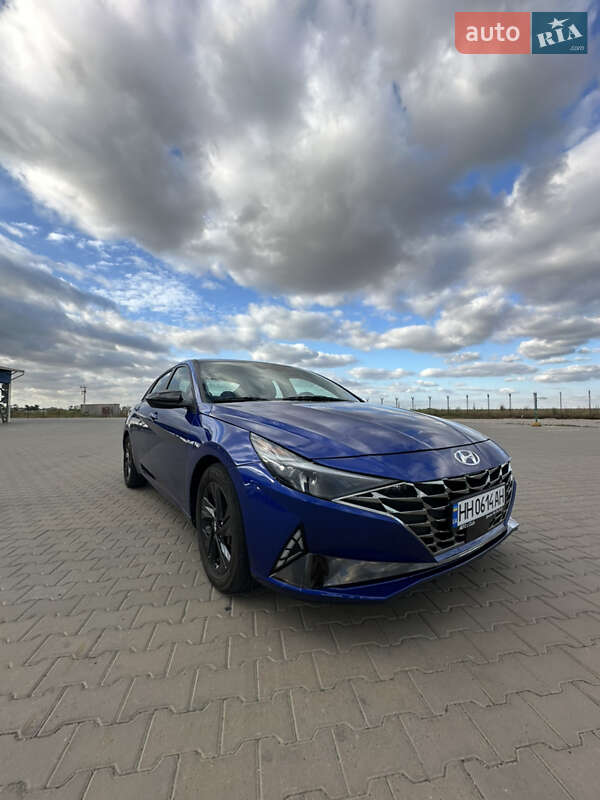 Седан Hyundai Elantra 2020 в Одессе