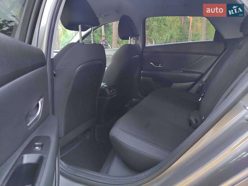 Седан Hyundai Elantra 2021 в Киеве