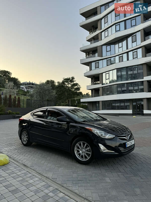 Седан Hyundai Elantra 2013 в Одессе