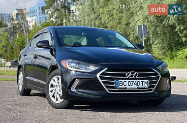 Седан Hyundai Elantra 2016 в Львове